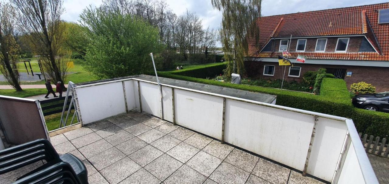 Ferienhaus Am Wellenpark Norddeich Exterior photo