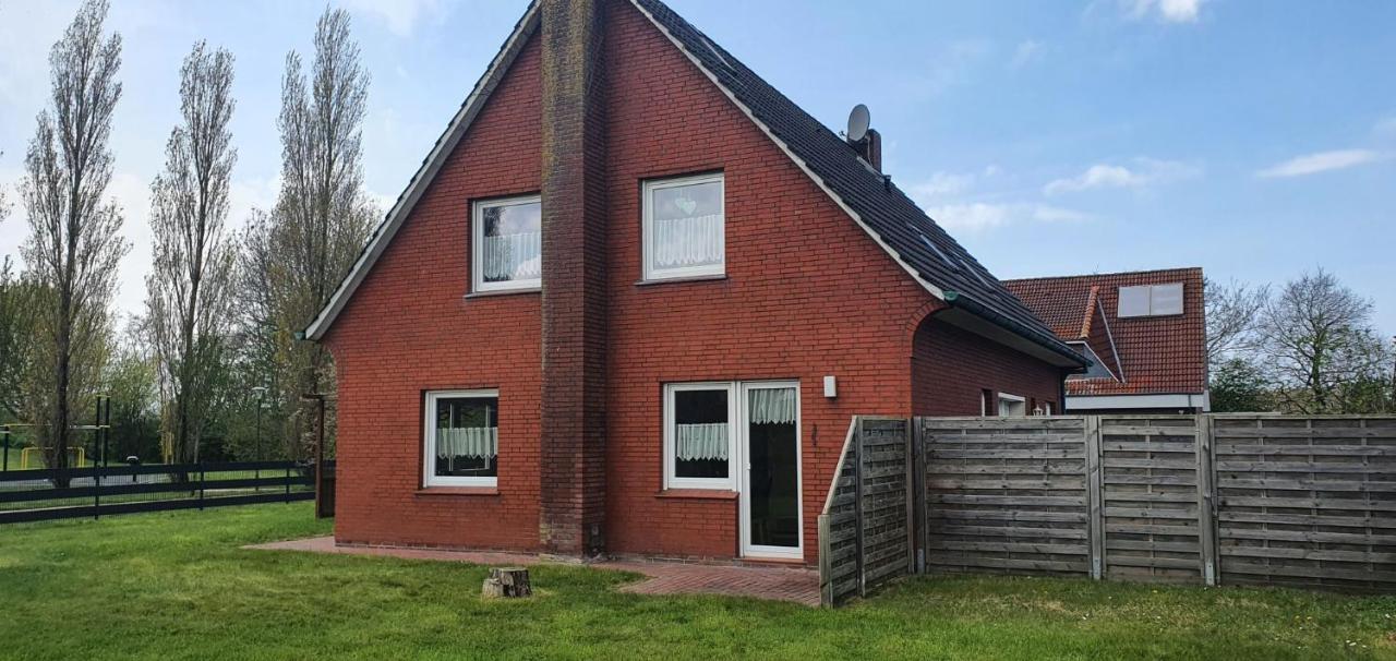 Ferienhaus Am Wellenpark Norddeich Exterior photo